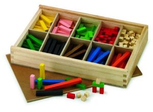 CAJA DE MADERA CON DEPARTAMENTOS CON 300 REGLETAS COLORES 1X1CM FAIBO *