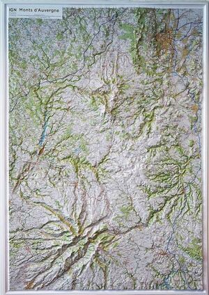 MONTS D'AUVERGNE (RELIEF - RELIEVE) 80CM X 113CM. *