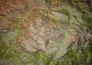 PICOS DE EUROPA [RELIEVE] 1:65.000 *